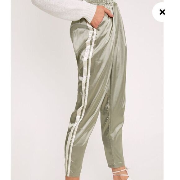 PRETTYLITTLETHING SHANNON SATIN BOXER TRACKPANTS W POCKETS OLIVE GREEN/WHITE 10 - Picture 1 of 13
